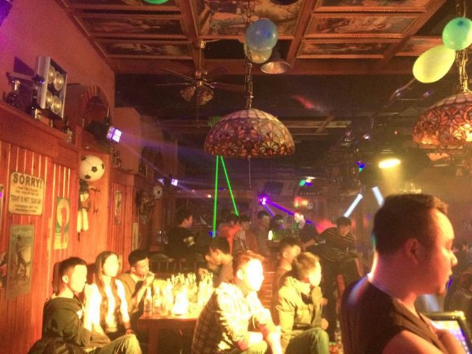 本色酒吧