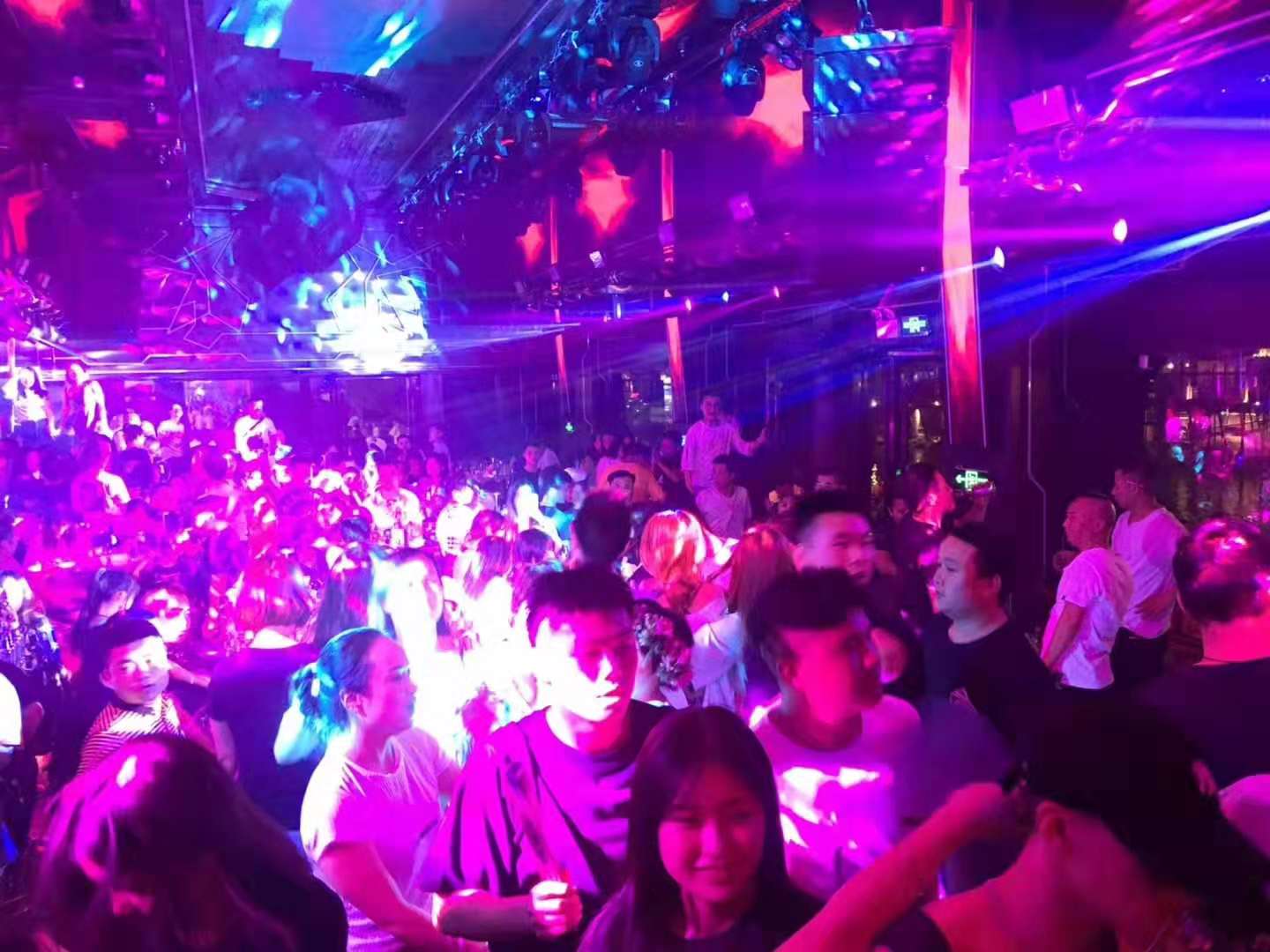 湘西原始部落酒吧（唐龙太极音响湖南总代理-湖南飞扬声光）