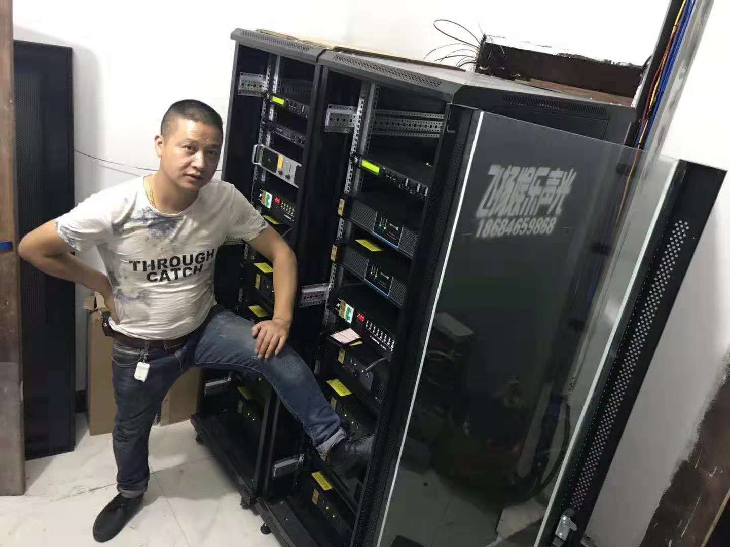 湘西原始部落酒吧（唐龙太极音响湖南总代理-湖南飞扬声光）