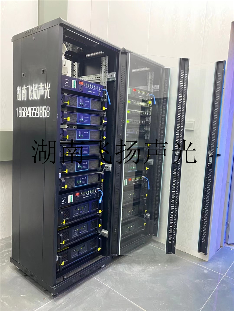 湘西凤凰菲尼克斯酒吧